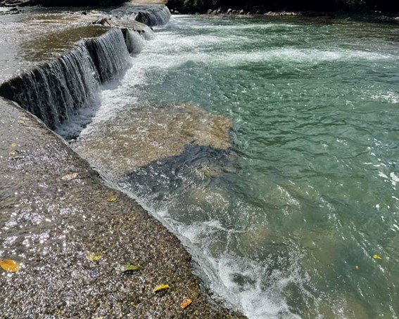 PISAPAKAN RIVERSIDE LODGE AND CAMPSITE